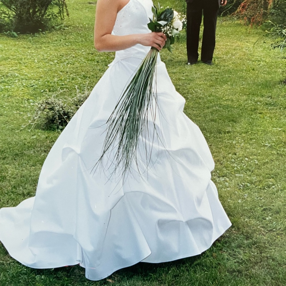 WEDDING DRESS - CUSTOM MADE in Europe - pure white taffeta - Picture 1 of 7